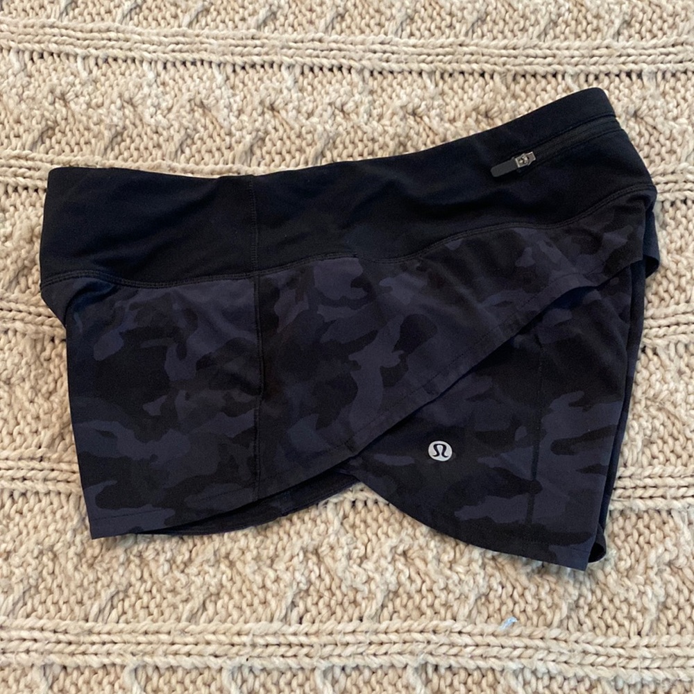 Lululemon Speed Up Low-Rise Shorts